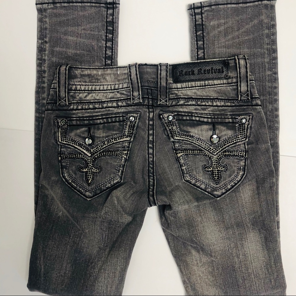 EUC!! Rock Revival straight jeans 👖 great condition no flaws